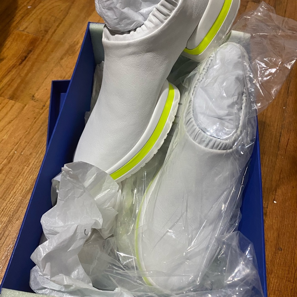 Authentic Stuart Weitzman Sneakers - image 2